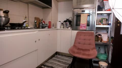 Snapshot of crissnight chatting on 5, 2, 2025 Twitter Christinne p online show from 5, 2, 2025