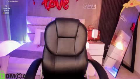 cristal__adams online show from 12, 2, 2026