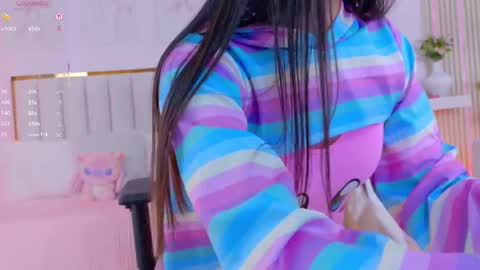 Snapshot of cristal_bunny chatting on 3, 10, 2025 Cristal  online show from 3, 10, 2025