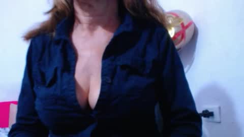 Snapshot of cristal_collins1 chatting on 20, 2, 2025 cristal_collins1 online show from 20, 2, 2025