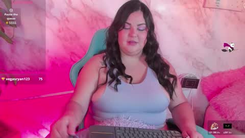 Snapshot of cristal_herrera chatting on 18, 10, 2025 Cristal online show from 18, 10, 2025