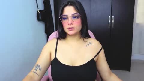 Cristal online show from 19, 12, 2025