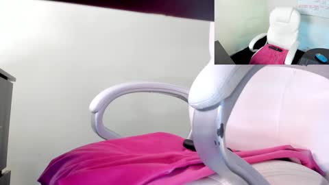 Cristal online show from 4, 1, 2025