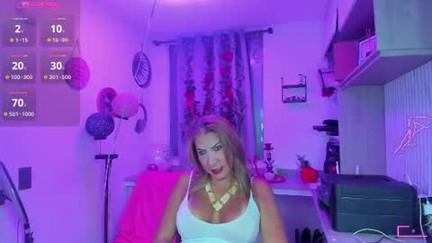 Cristal Ayala online show from 15, 6, 2026