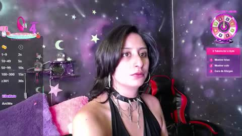 Cristal de Leon online show from 20, 9, 2025