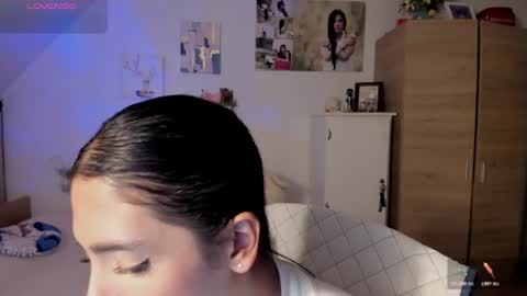 veronika online show from 3, 8, 2026