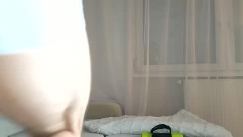 Snapshot of cristianovilla chatting on 12, 9, 2025 CristianoHailey online show from 12, 9, 2025