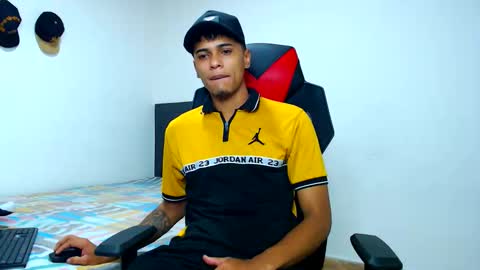 Snapshot of cristiantayron chatting on 30, 3, 2026 cristian online show from 30, 3, 2026