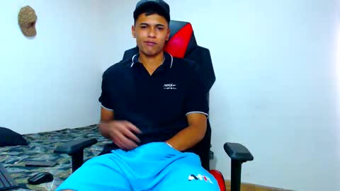 Snapshot of cristiantayron chatting on 9, 5, 2026 cristian online show from 9, 5, 2026