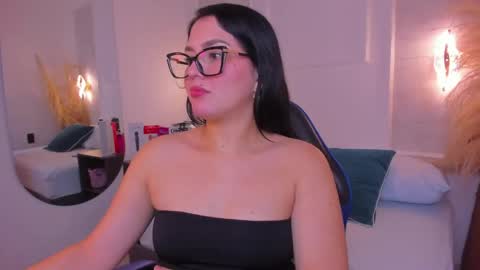 C R I S T I N A online show from 9, 5, 2026