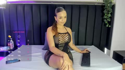 Snapshot of cristina_joy chatting on 2, 12, 2025 cristina_joy online show from 2, 12, 2025
