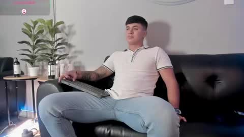 Cristopher online show from 23, 7, 2026