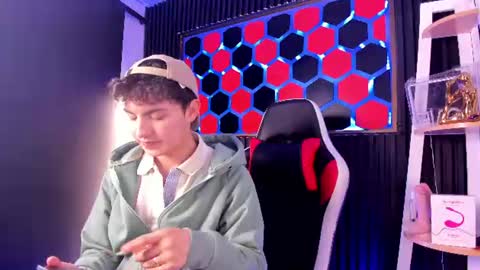 Cristopher  online show from 30, 6, 2026