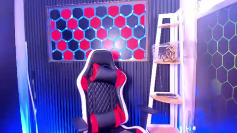 Cristopher  online show from 1, 7, 2026