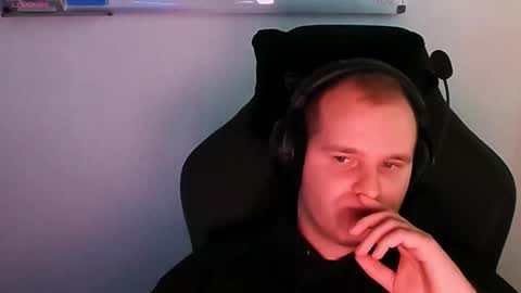 Snapshot of croissant911 chatting on 6, 11, 2025 Anderson online show from 6, 11, 2025