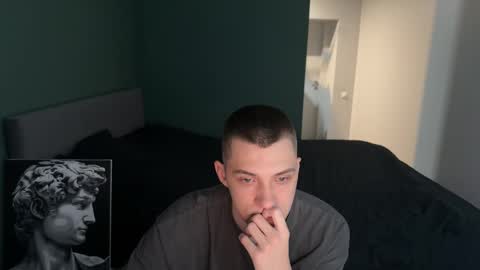 Snapshot of cronck52 chatting on 19, 12, 2025 cronck52 online show from 19, 12, 2025