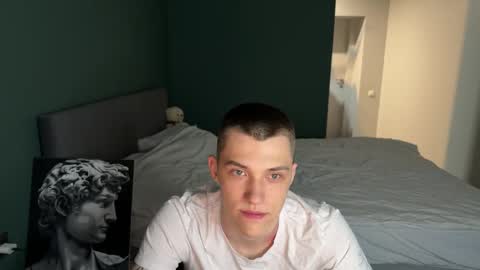 Snapshot of cronck52 chatting on 22, 12, 2025 cronck52 online show from 22, 12, 2025