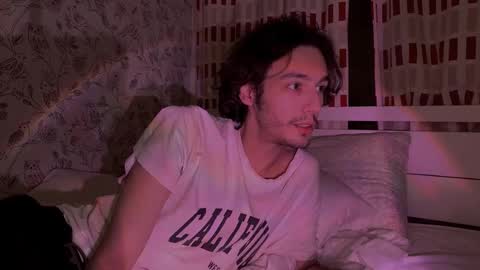 crybae0 online show from 6, 3, 2026