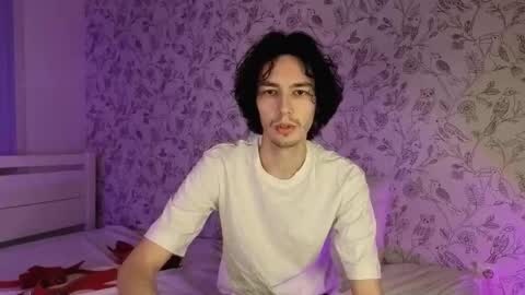 crybae0 online show from 16, 3, 2026