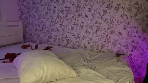 crybae0 online show from 16, 3, 2026