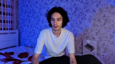 crybae0 online show from 16, 3, 2026