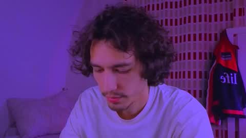 crybae0 online show from 19, 3, 2026