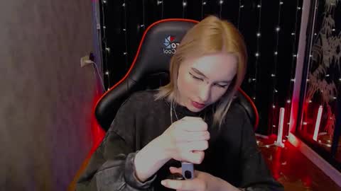 Snapshot of crybambi chatting on 3, 2, 2026 crybambi online show from 3, 2, 2026