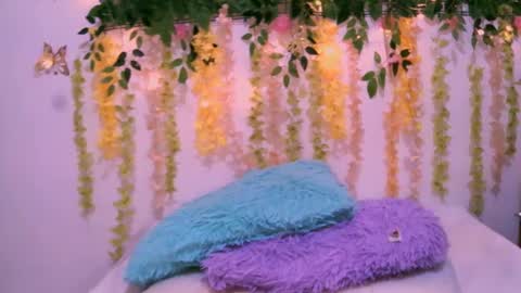 crysrus online show from 28, 2, 2025