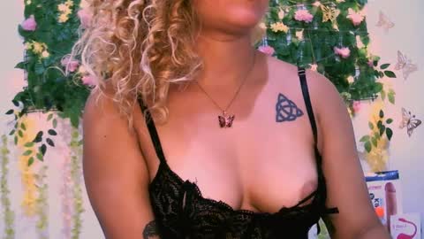 crysrus online show from 9, 3, 2025