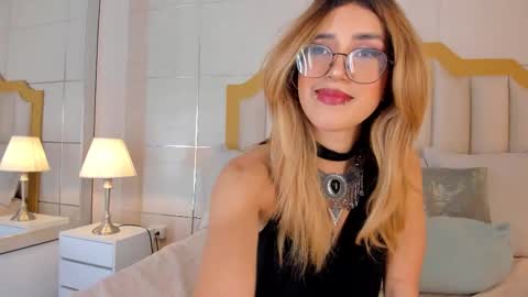 Snapshot of crysta_lrose_ chatting on 13, 2, 2026 Crystal Rose online show from 13, 2, 2026