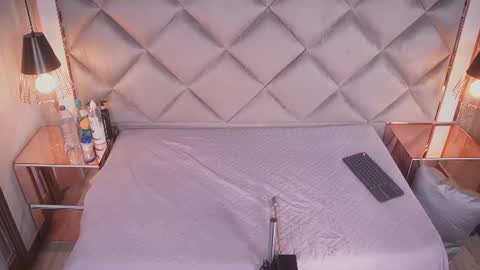 crystal_gilton online show from 13, 7, 2026