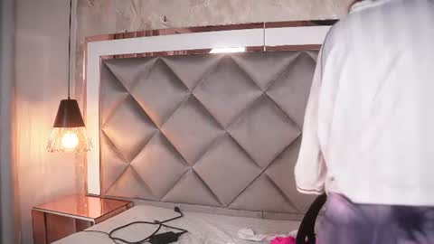 crystal_gilton online show from 28, 7, 2026