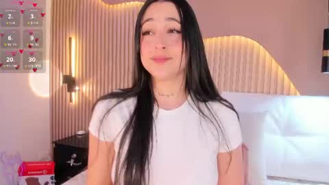 Snapshot of crystal_star16 chatting on 15, 6, 2026 Chris online show from 15, 6, 2026