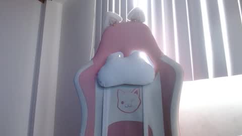 Crystal Blaze online show from 21, 9, 2025