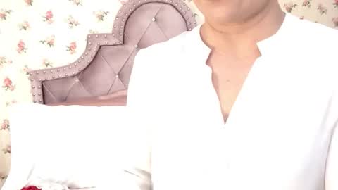 Milf Latina online show from 10, 3, 2026