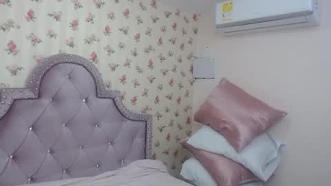 Milf Latina online show from 14, 3, 2026