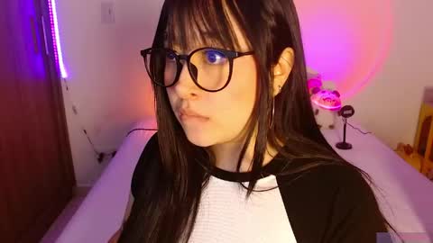 Olivia  online show from 2, 5, 2026