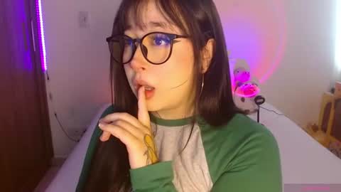 Olivia  online show from 22, 7, 2026
