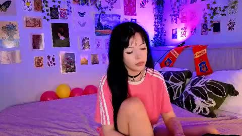 Snapshot of crystall0ve chatting on 24, 6, 2026 crystall0ve online show from 24, 6, 2026