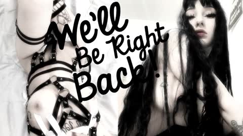 Snapshot of crystalsomnia chatting on 4, 11, 2025 Sasha Make me moan with patterns good music here online show from 4, 11, 2025