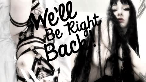 Snapshot of crystalsomnia chatting on 9, 11, 2025 Sasha Make me moan with patterns good music here online show from 9, 11, 2025