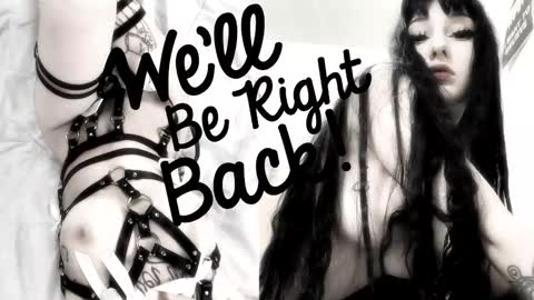 Snapshot of crystalsomnia chatting on 25, 11, 2025 Sasha Make me moan with patterns good music here online show from 25, 11, 2025