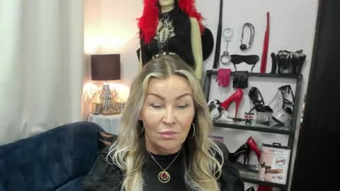 CrystalHotty online show from 23, 6, 2026
