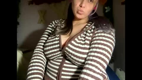 crystalyn777 online show from 30, 11, 2025