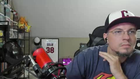 Snapshot of ctrlaltsexy chatting on 7, 4, 2026 CtrlAltPixelTwitchUncutstudxxxManyvids online show from 7, 4, 2026