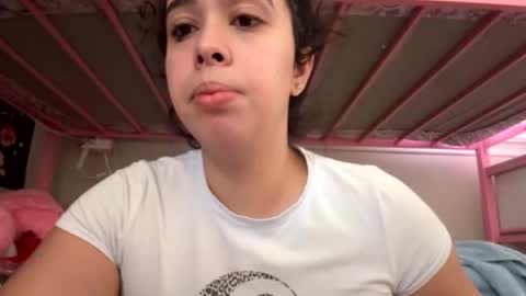 Snapshot of cubanwetdreamdoll chatting on 16, 4, 2026 Thick Cuban Laz online show from 16, 4, 2026