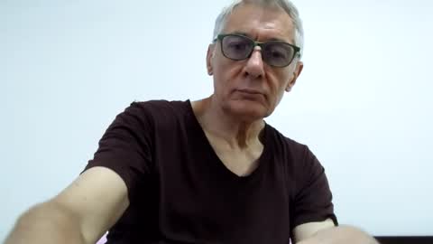 BIG UNCUT HARD COCK online show from 24, 6, 2026