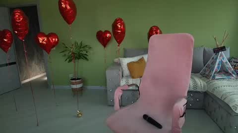 Snapshot of cuddle_kitten chatting on 1, 6, 2026 Alexia online show from 1, 6, 2026
