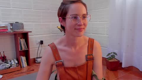 Leonela online show from 18, 1, 2025