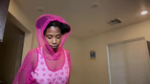 cum2charmxx online show from 17, 11, 2025